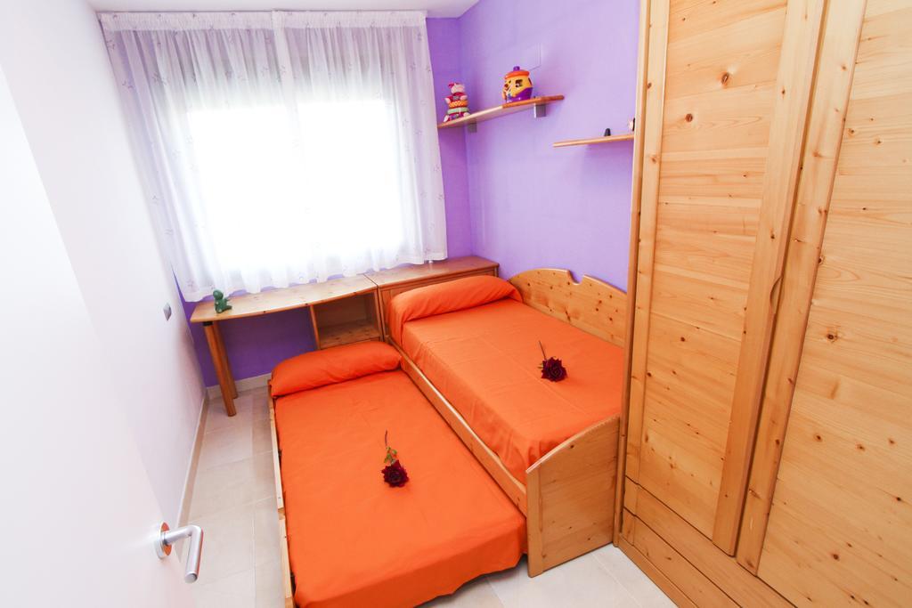J Tramuntana Planet Costa Dorada Apartment Salou Cameră foto
